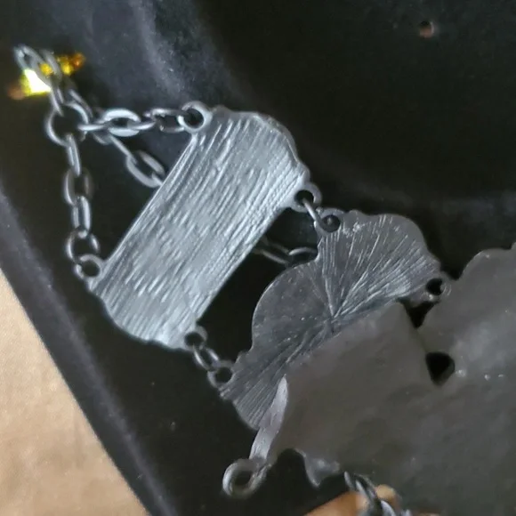 *NWT* Restyle's Purple Posession Bat Choker - Picture 11 of 16